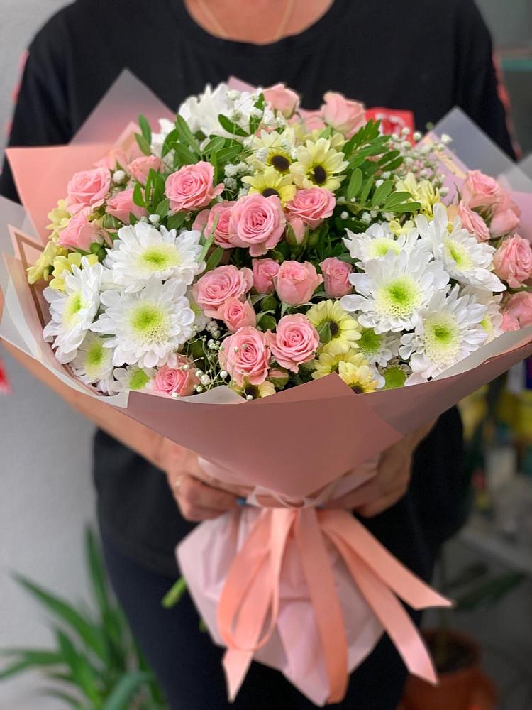 Букет цветов из: Розы и Хризантемы в Андреевке