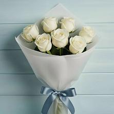 Букет 7 Белых роз Эдлесс Лав в Андреевке