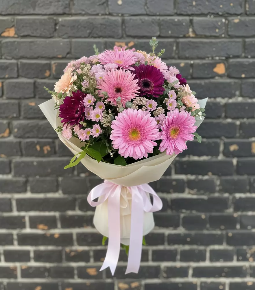 Букет цветов из: Герберы и Хризантемы в Андреевке
