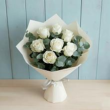 Букет Белые розы в Эвкалипте в Андреевке