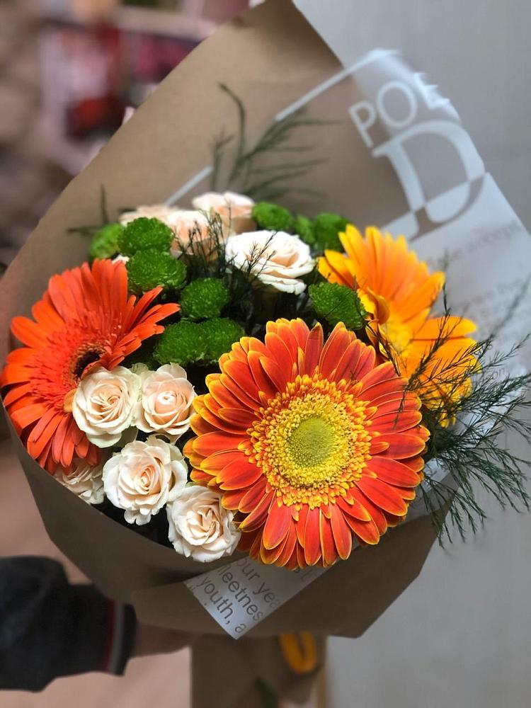 Букет цветов из: Герберы, Хризантемы и Розы в Андреевке